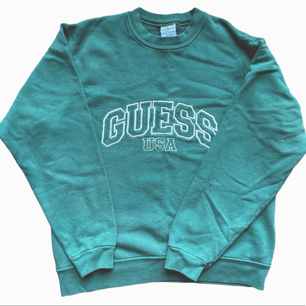 VTG 90’s GUESS USA embroidered crewneck sweater